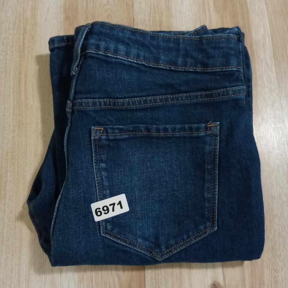 Old Navy Extra High Rise Flare Jeans Womens 10 Dark Wash Blue Stretch Denim - Picture 10 of 10
